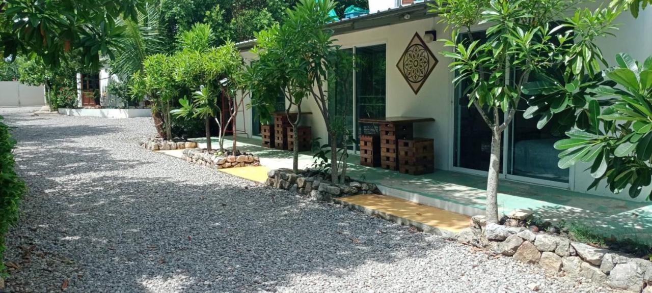 Mem Homestay Chumphon Zewnętrze zdjęcie